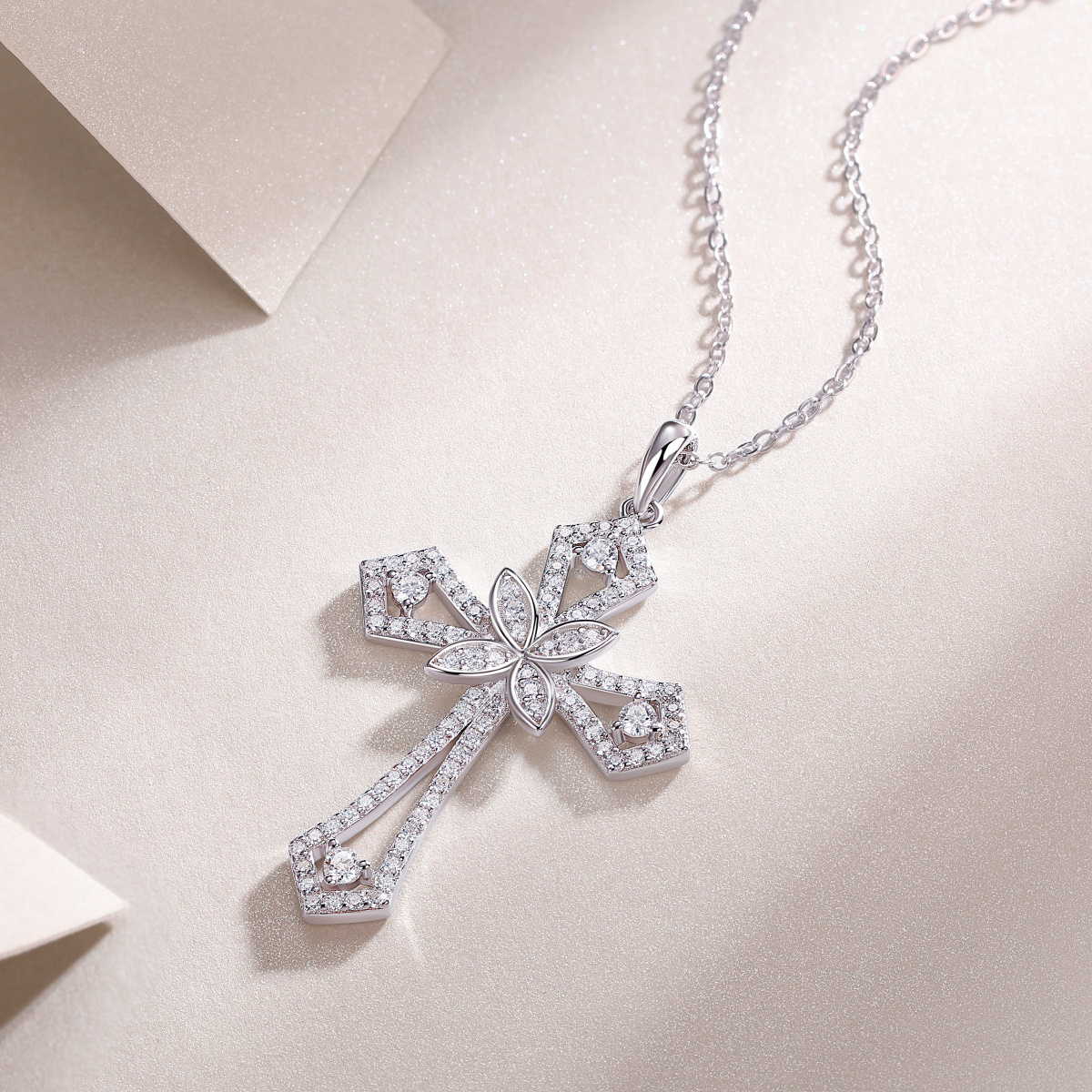Support - A Luxurious And Fashionable Minimalist Jewelry Pendant Featuring Top-quality Moissanite Set In A Silver Necklace With S925 Silver Electroplated Over Platinum.