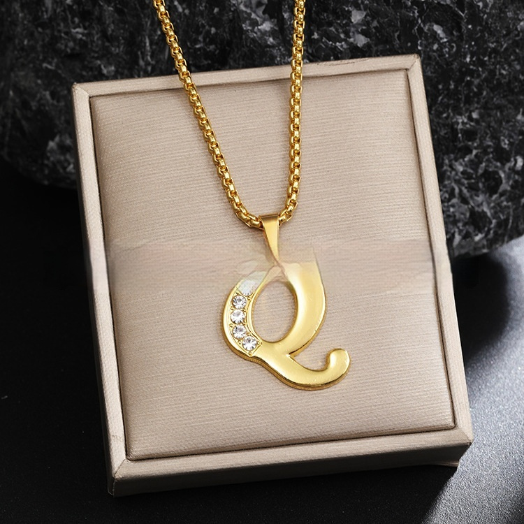 26 Diamond-Encrusted English Alphabet Necklaces