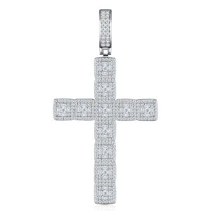 A Luxurious And Fashionable Minimalist Jewelry Pendant Necklace Featuring Top-quality Moissanite, Made Of S925 Silver Electroplated With Platinum.