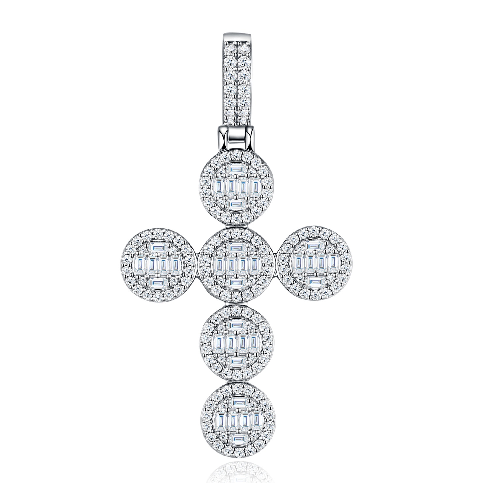 A Luxurious And Fashionable Minimalist Jewelry Pendant Necklace Featuring Top-quality Moissanite, Made Of S925 Silver Electroplated With Platinum.