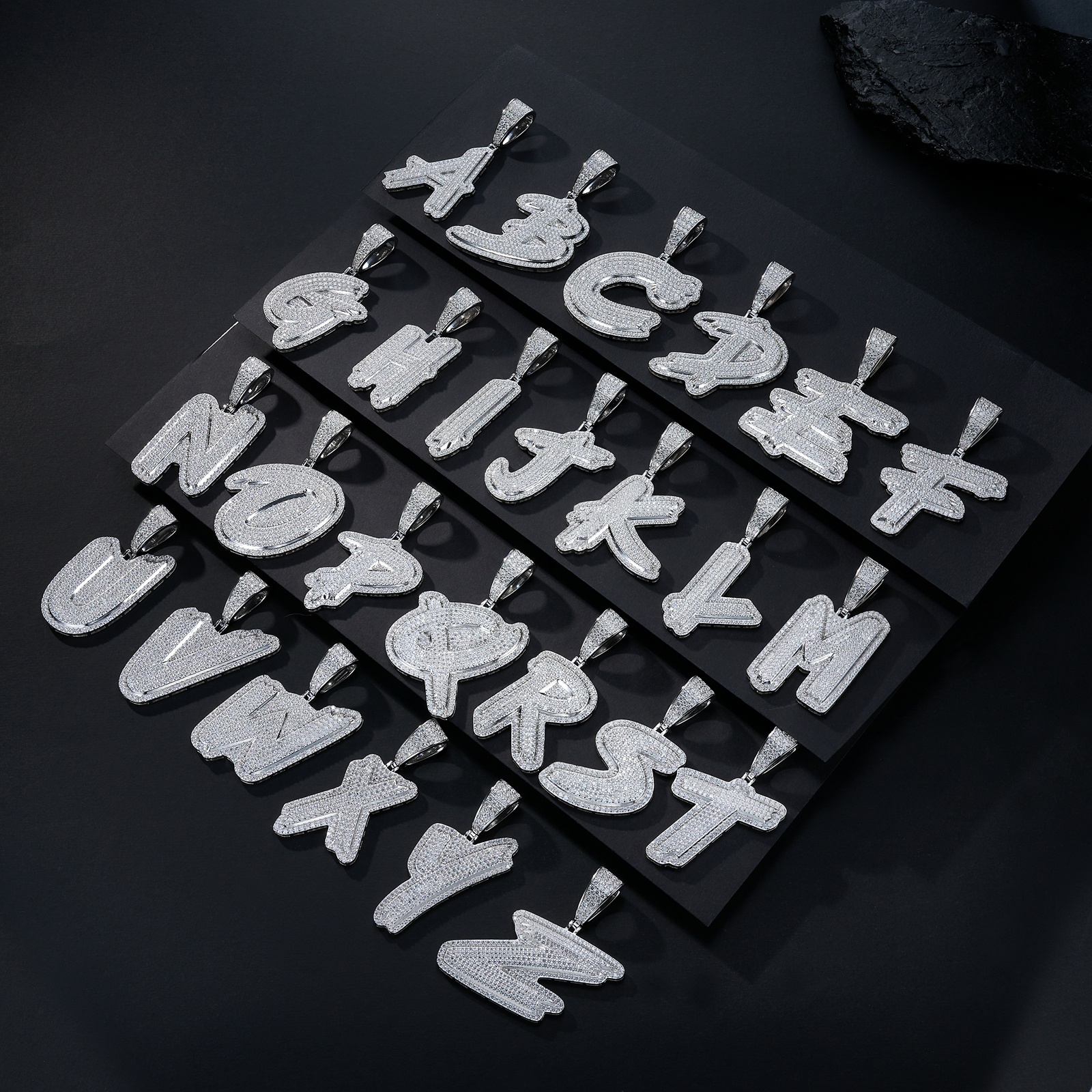 Fashion Design 26 Letters - F Set With Top Quality Morganite In Luxurious Fashion And Mid-Prive Mode Jewelry Silver Pendant Necklace, Made Of S925 Silver Electroplated With Platinum.