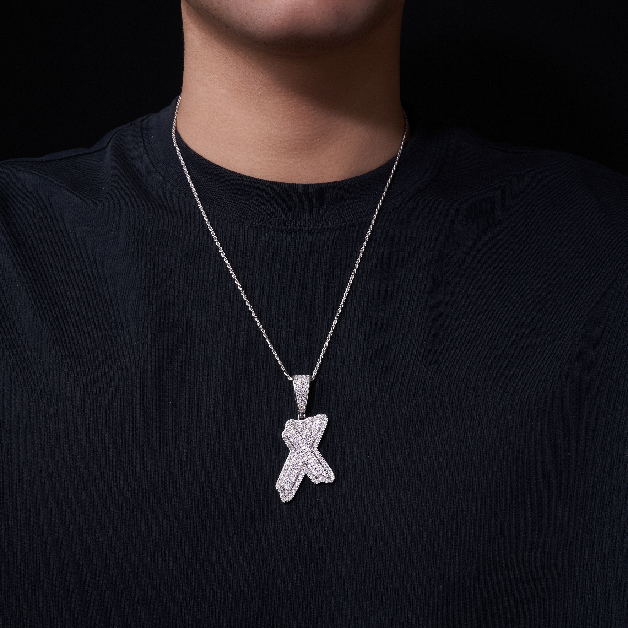 Fashion Shape 26 Letters -A Luxury Fashion Light Luxury Trend Jewelry Jewelry Pendant With Top Moissanite Silver Necklace, Using S925 Silver Plated Platinum Material.
