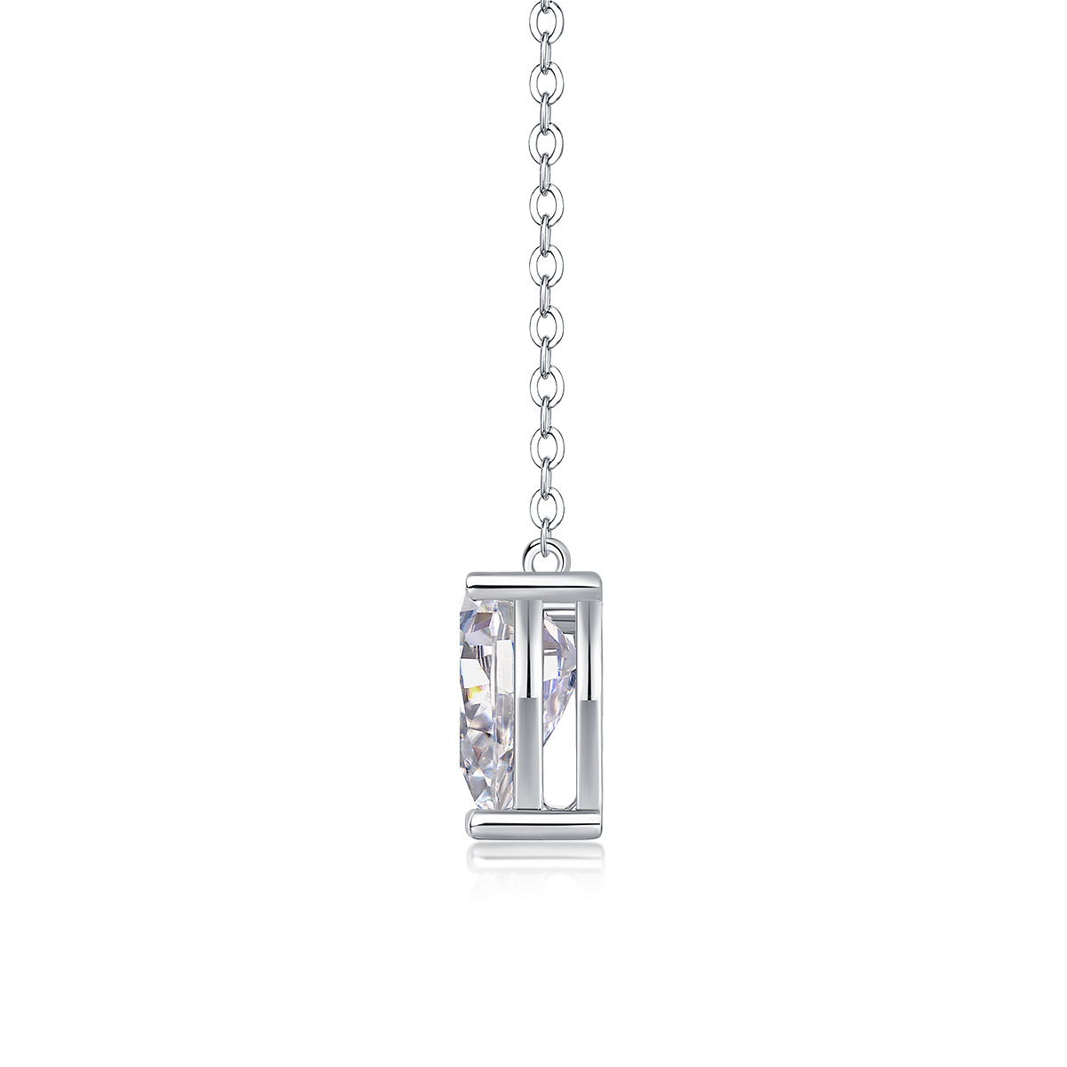 A Luxurious And Fashionable Minimalist Jewelry Pendant Necklace Featuring Top-quality Moissanite, Made Of S925 Silver Electroplated With Platinum.