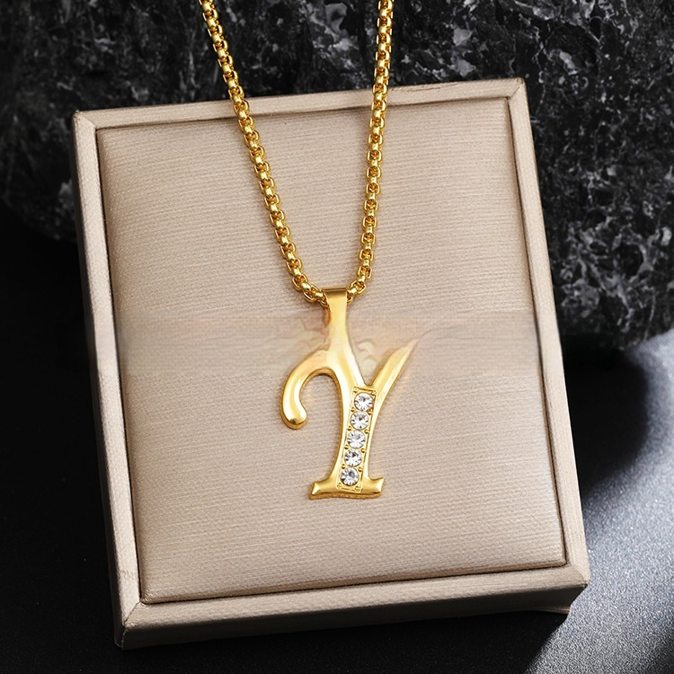 26 Diamond-Encrusted English Alphabet Necklaces