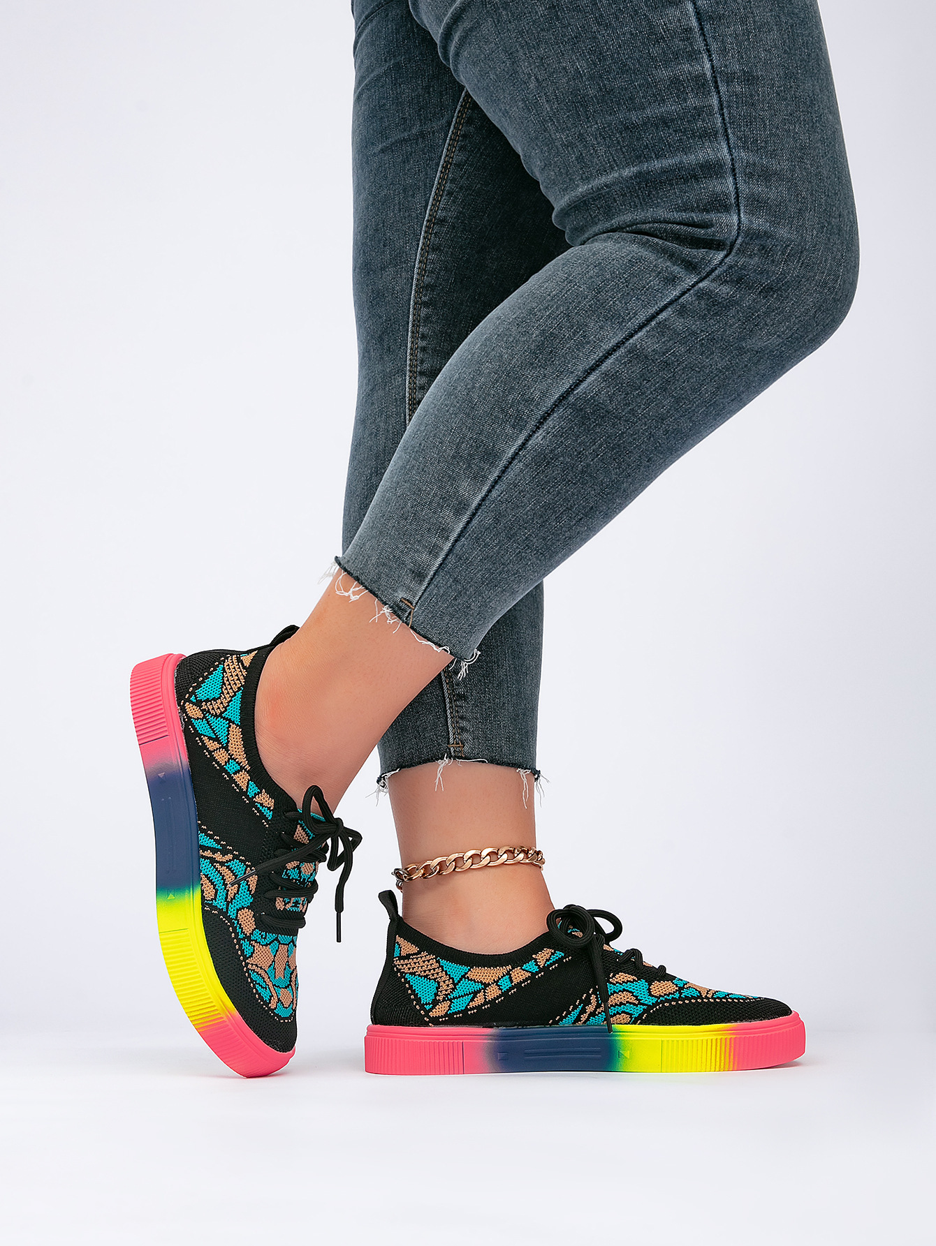 Plus-size Breathable Lace-up Chunky-soled Shoes
