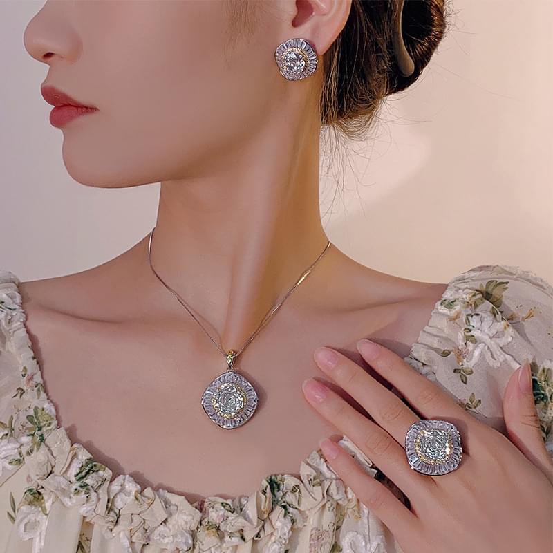 AutumnWinter New Arrival Hua Bi Jewelry Copper Base Gold-Plated Necklace - Image 8